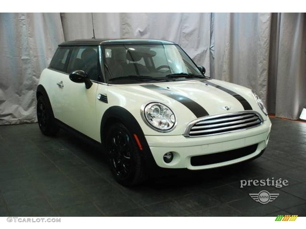 2009 Cooper Hardtop - Pepper White / Lounge Carbon Black Leather photo #6