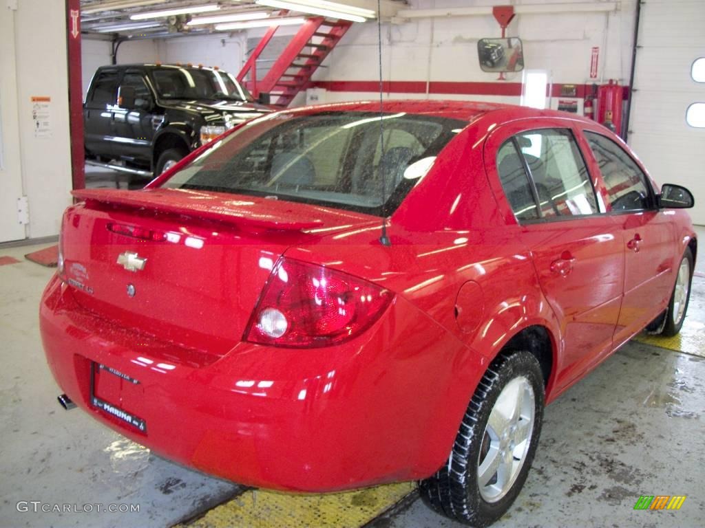 2005 Cobalt LS Sedan - Victory Red / Neutral Beige photo #5