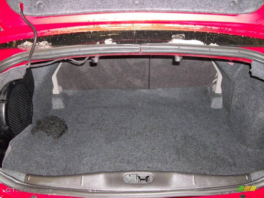2005 Cobalt LS Sedan - Victory Red / Neutral Beige photo #14