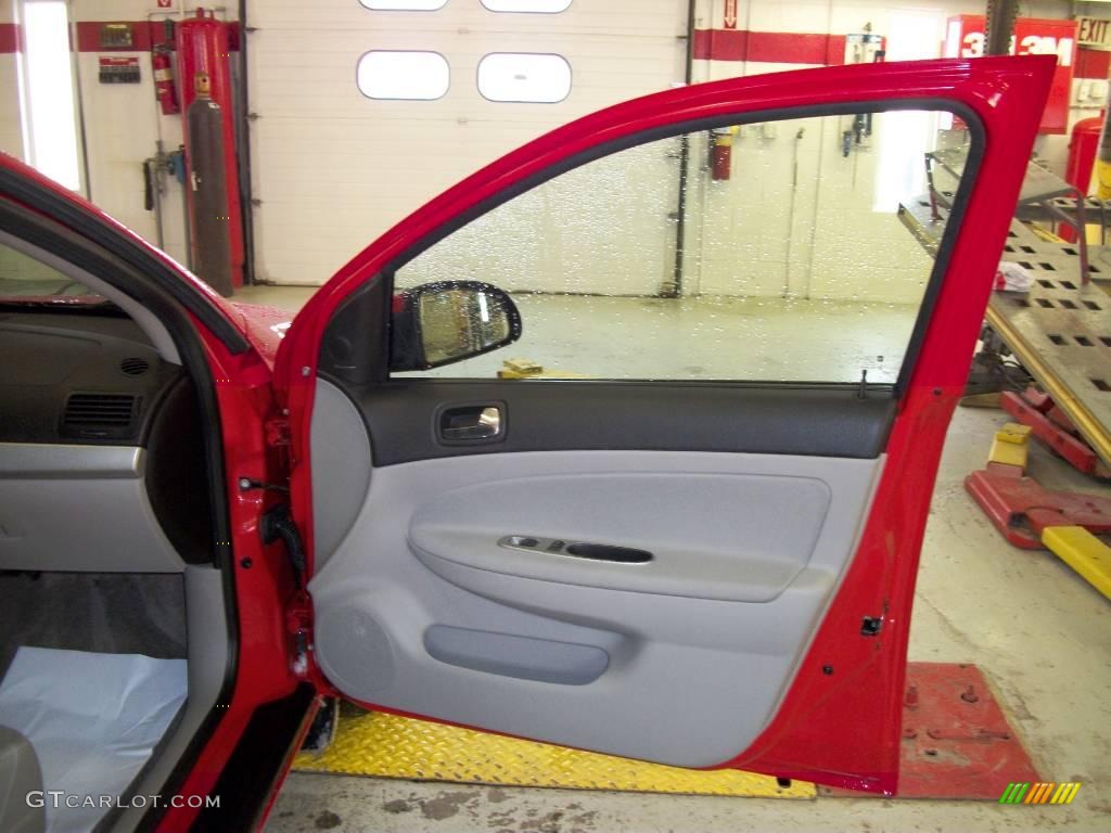 2005 Cobalt LS Sedan - Victory Red / Neutral Beige photo #16