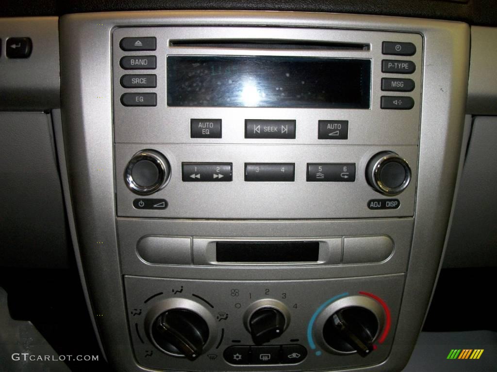 2005 Cobalt LS Sedan - Victory Red / Neutral Beige photo #24