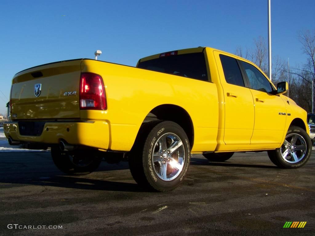 2009 Ram 1500 Sport Quad Cab 4x4 - Detonator Yellow / Dark Slate/Medium Graystone photo #8