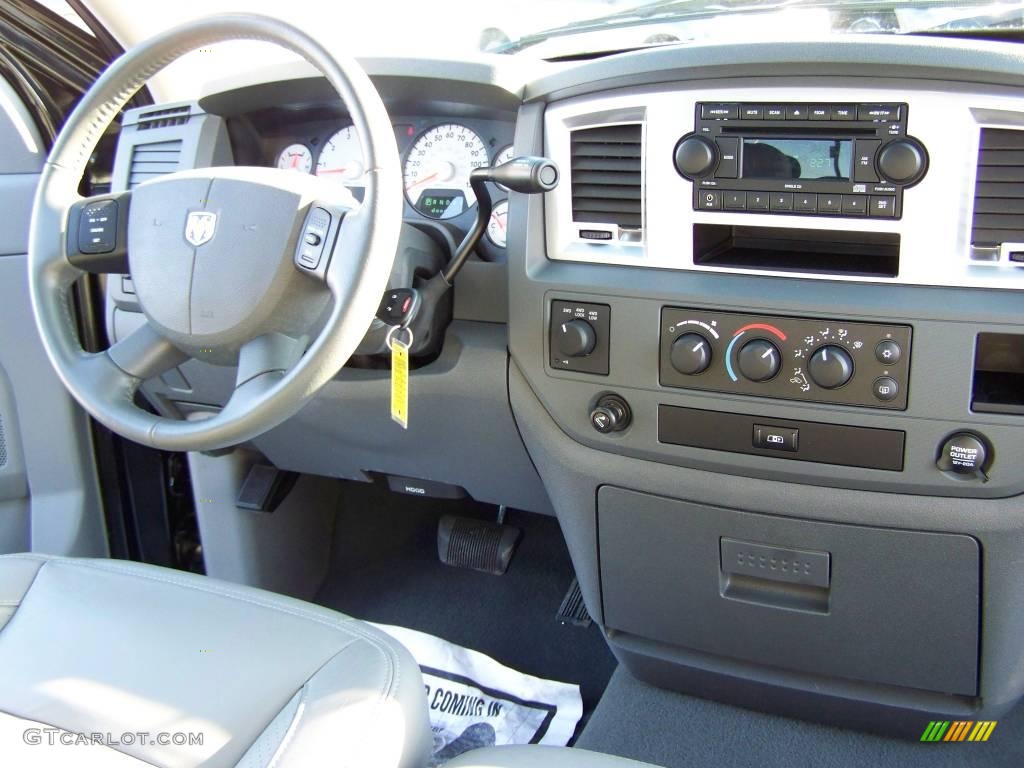 2008 Ram 1500 Big Horn Edition Quad Cab 4x4 - Brilliant Black Crystal Pearl / Medium Slate Gray photo #16