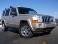 Light Graystone Pearl - Commander Limited 4x4 Photo No. 1