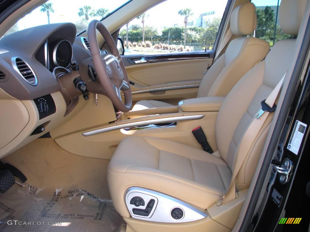 2010 ML 350 - Black / Cashmere photo #11