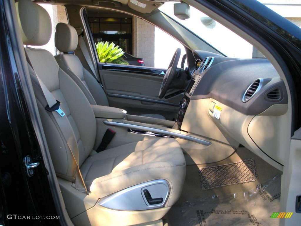 2010 ML 350 - Black / Cashmere photo #15