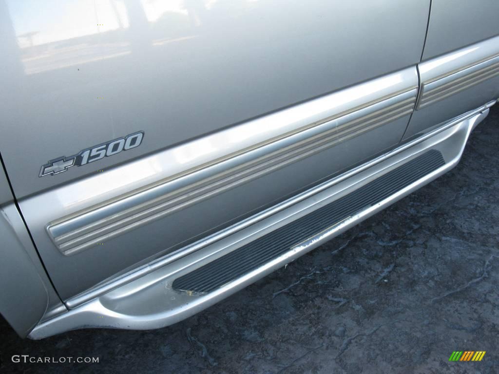 2002 Silverado 1500 LS Extended Cab 4x4 - Light Pewter Metallic / Medium Gray photo #8