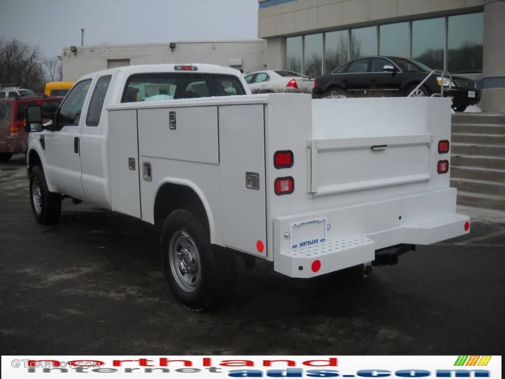 2010 F350 Super Duty XL Regular Cab 4x4 Chassis Utility - Oxford White / Medium Stone photo #8