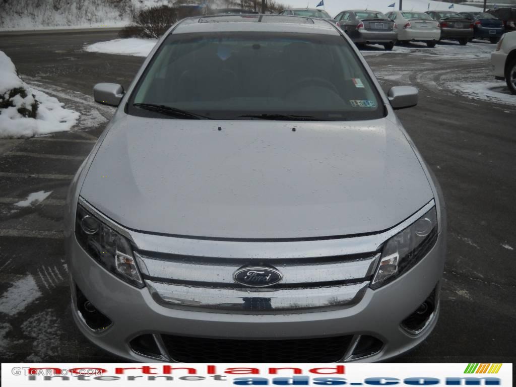 2010 Fusion Sport AWD - Brilliant Silver Metallic / Charcoal Black/Sport Blue photo #3
