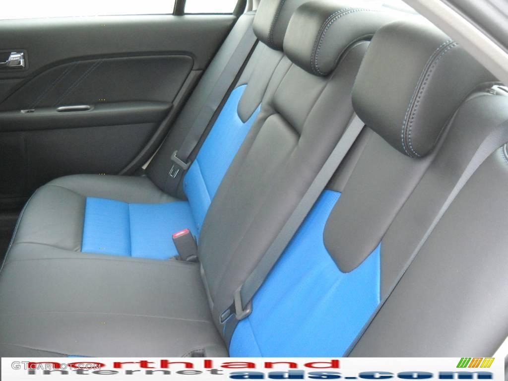 2010 Fusion Sport AWD - Brilliant Silver Metallic / Charcoal Black/Sport Blue photo #14