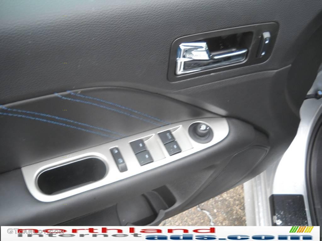 2010 Fusion Sport AWD - Brilliant Silver Metallic / Charcoal Black/Sport Blue photo #15