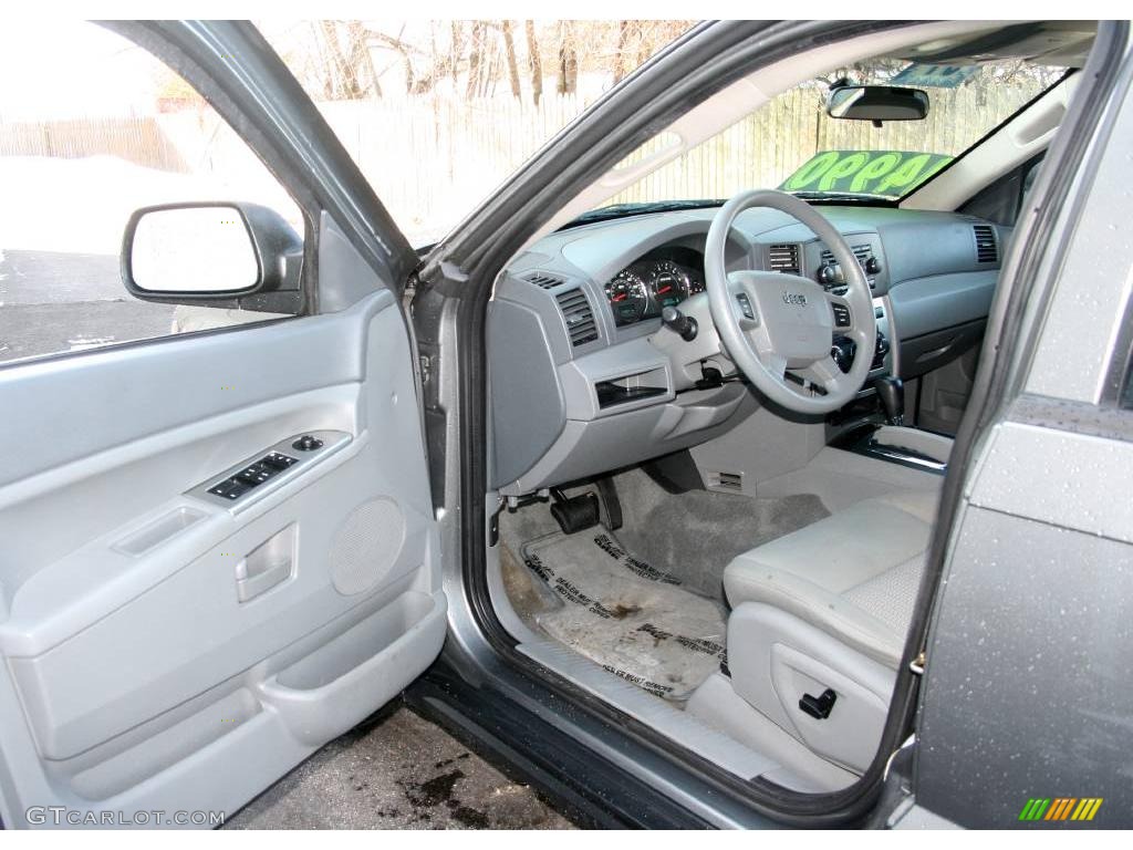 2007 Grand Cherokee Laredo 4x4 - Light Graystone Pearl / Medium Slate Gray photo #10