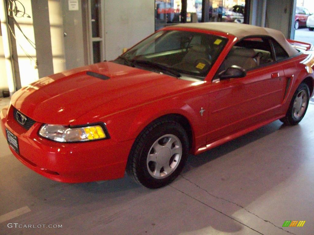 2000 Mustang V6 Convertible - Performance Red / Medium Parchment photo #3