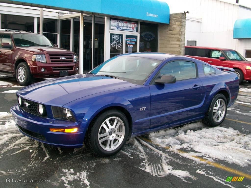 2005 Mustang GT Deluxe Coupe - Sonic Blue Metallic / Dark Charcoal photo #3