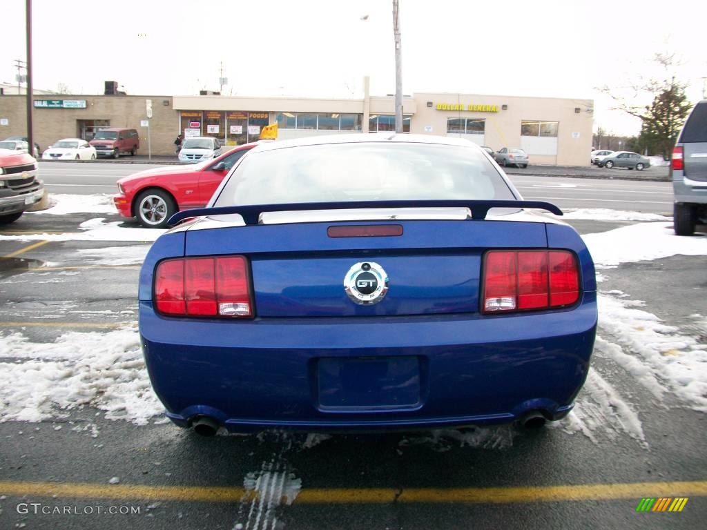 2005 Mustang GT Deluxe Coupe - Sonic Blue Metallic / Dark Charcoal photo #6