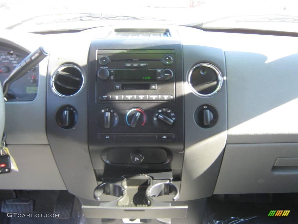 2004 F150 XLT SuperCab 4x4 - True Blue Metallic / Dark Flint photo #26