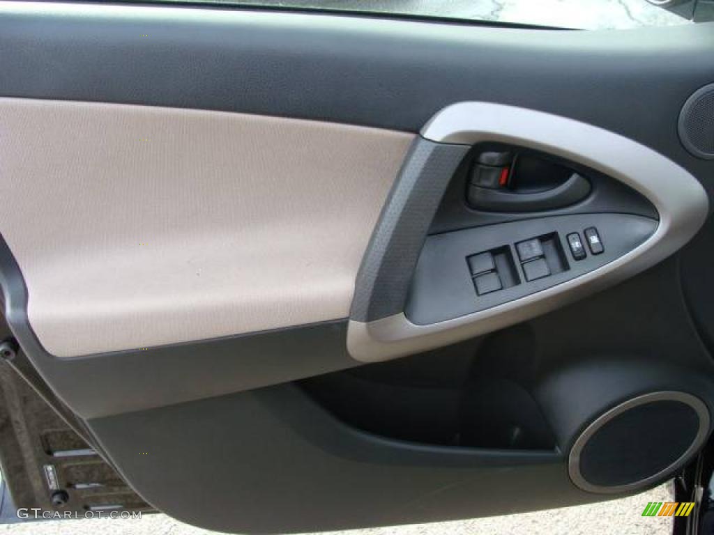 2007 RAV4 4WD - Black / Taupe photo #6