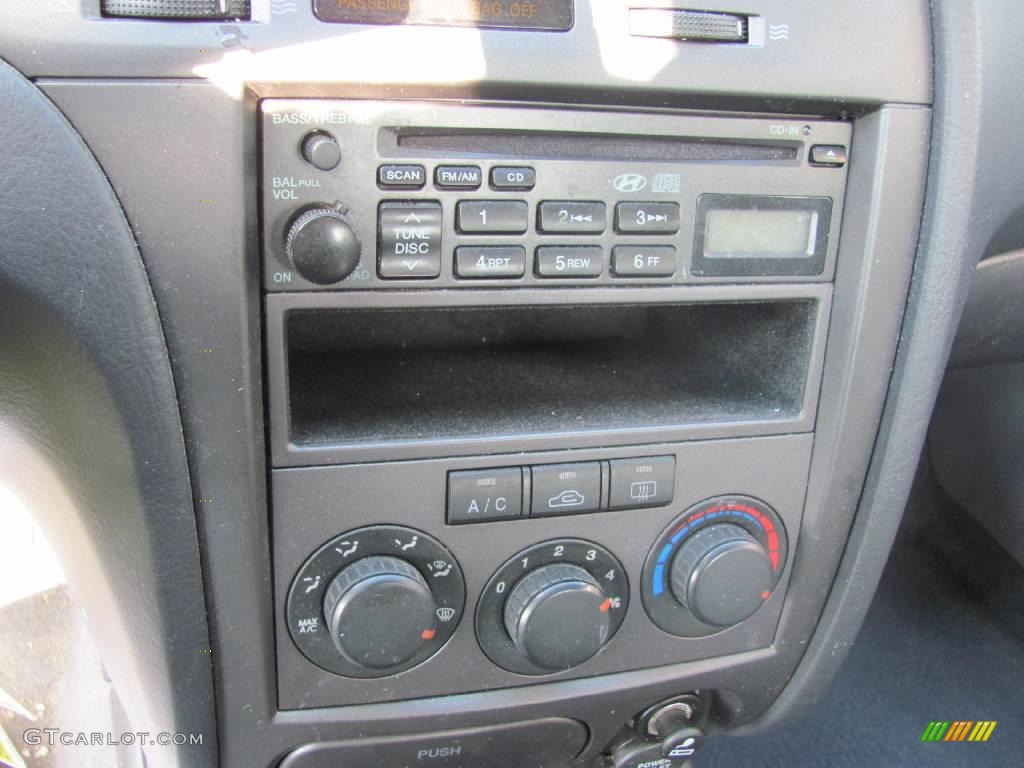 2006 Elantra GLS Sedan - Ebony Black / Gray photo #16