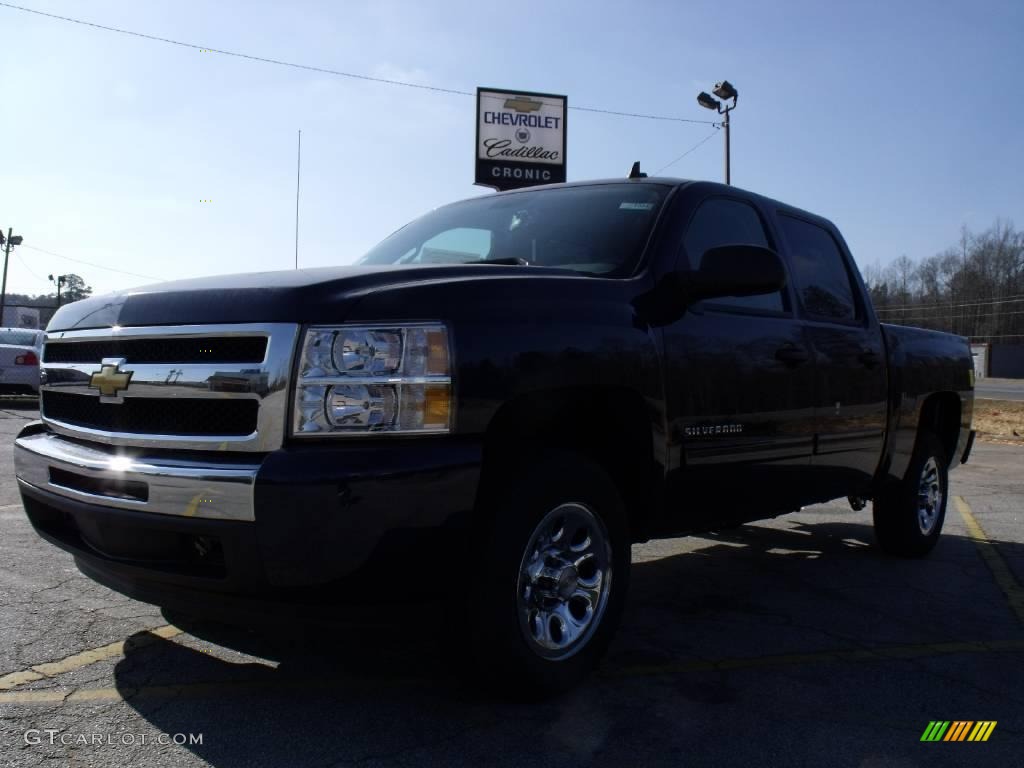 Imperial Blue Metallic Chevrolet Silverado 1500