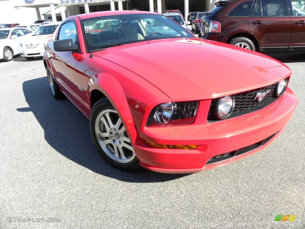 2006 Mustang GT Deluxe Coupe - Torch Red / Light Parchment photo #1