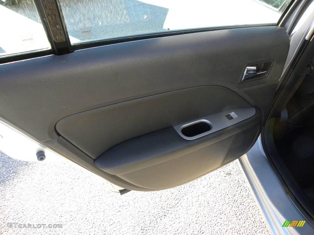 2010 Fusion SEL V6 - Brilliant Silver Metallic / Charcoal Black photo #8