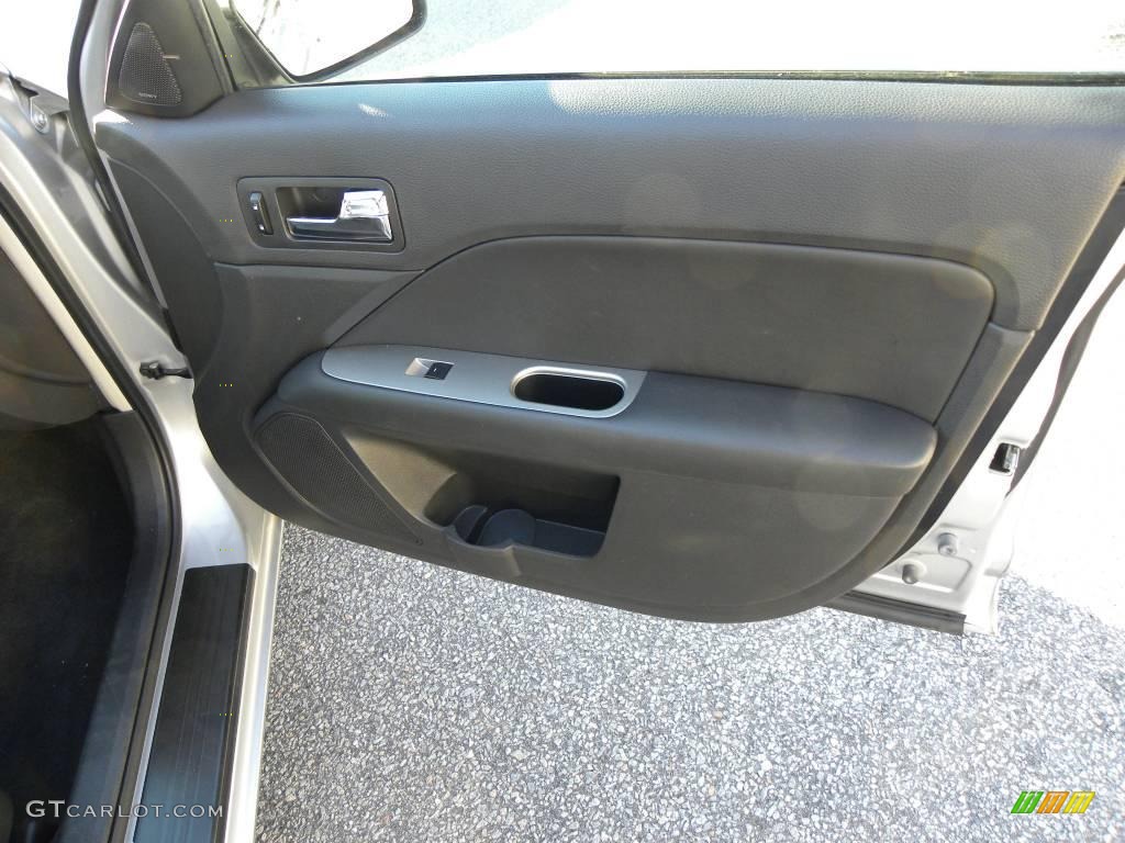 2010 Fusion SEL V6 - Brilliant Silver Metallic / Charcoal Black photo #10