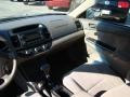 Desert Sand Mica - Camry LE Photo No. 27