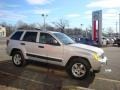 2005 Bright Silver Metallic Jeep Grand Cherokee Laredo 4x4  photo #12