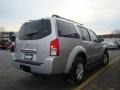 Silver Lightning Metallic - Pathfinder SE 4x4 Photo No. 10