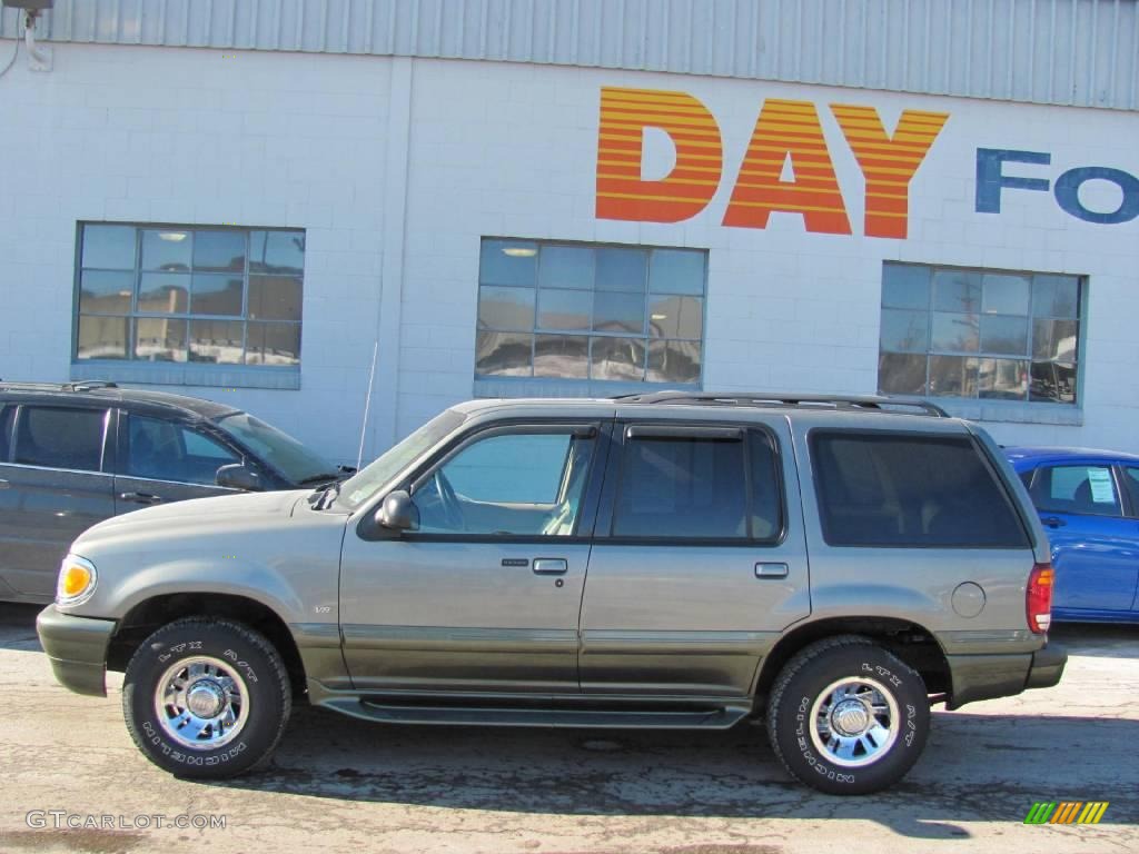 2000 Mountaineer V8 AWD - Spruce Green Metallic / Dark Graphite photo #2