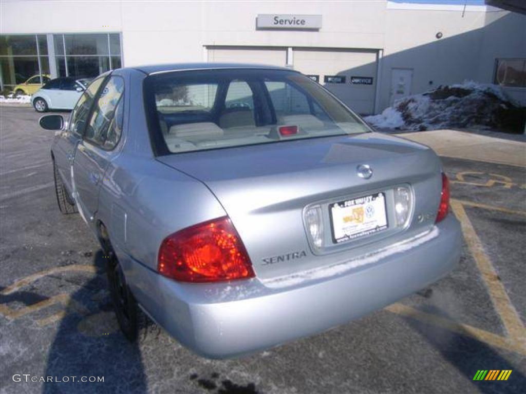 2004 Sentra 1.8 - Radium Gray / Sage photo #3