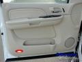White Diamond - Escalade ESV AWD Photo No. 25