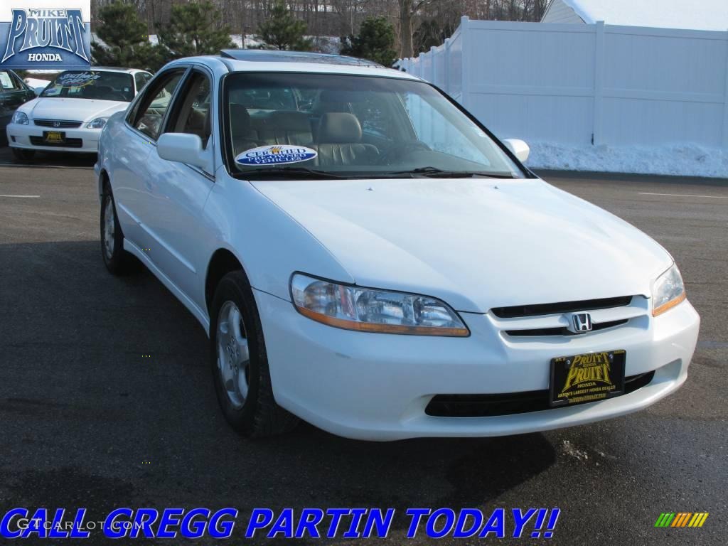 1998 Accord EX V6 Sedan - Taffeta White / Ivory photo #5