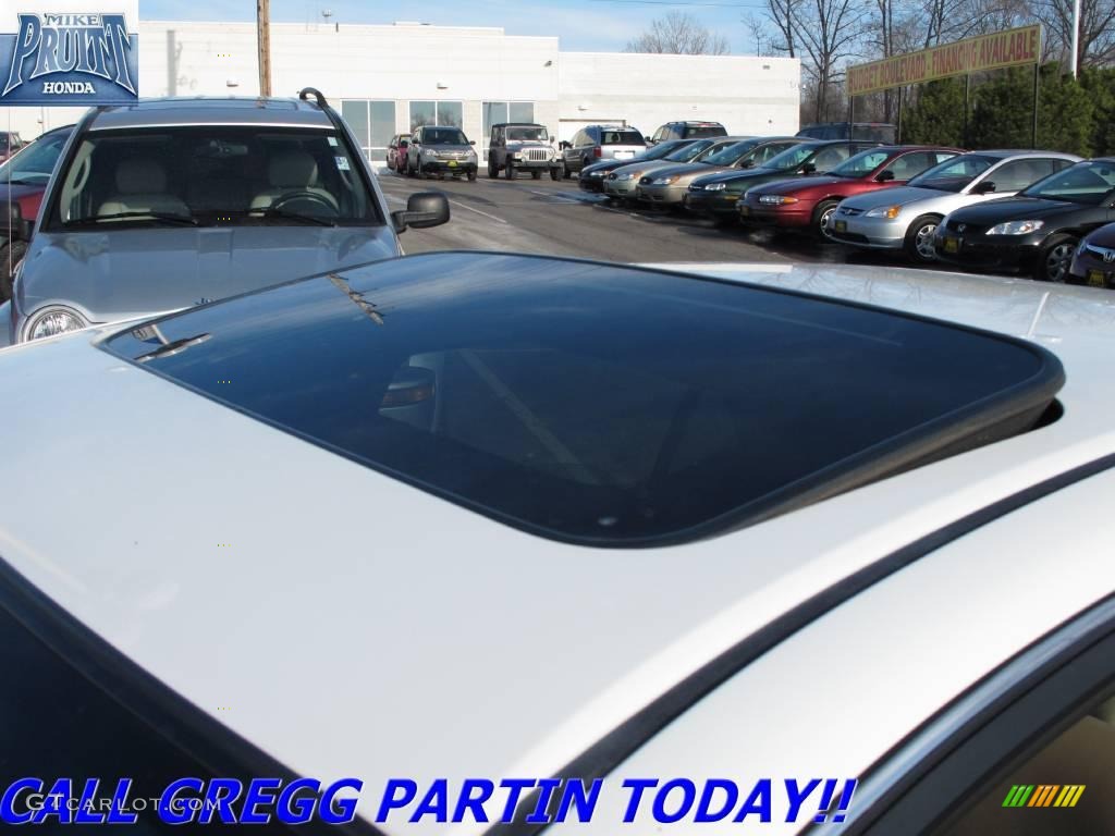 1998 Accord EX V6 Sedan - Taffeta White / Ivory photo #9