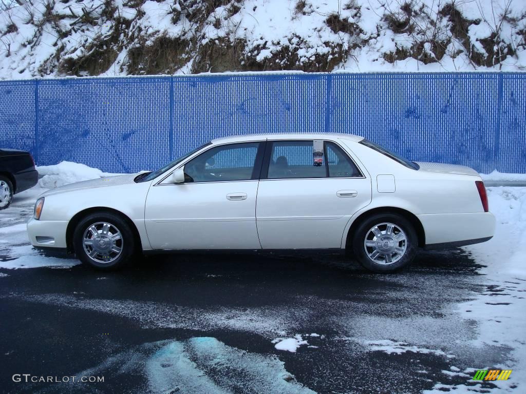 2003 DeVille Sedan - White Diamond / Midnight Blue photo #2