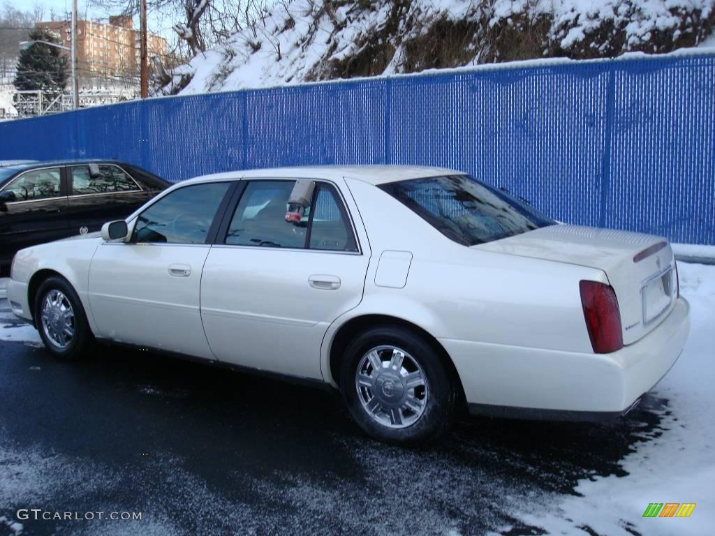 2003 DeVille Sedan - White Diamond / Midnight Blue photo #3