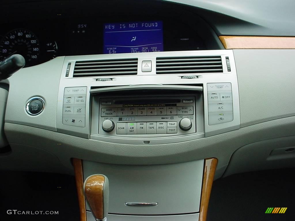 2006 Avalon Limited - Titanium Metallic / Light Gray photo #17