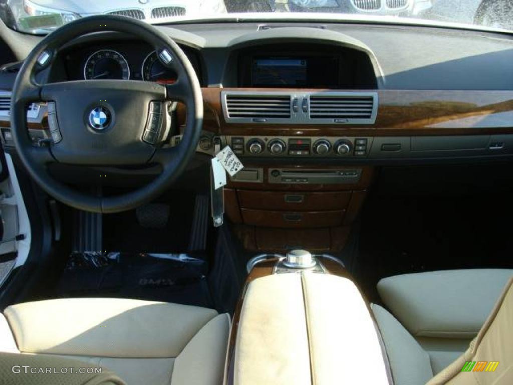 2007 7 Series 750i Sedan - Alpine White / Beige photo #12