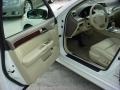 Moonlight White - M 35 Sedan Photo No. 15