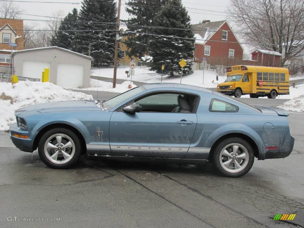 2007 Mustang V6 Premium Coupe - Windveil Blue Metallic / Light Graphite photo #6