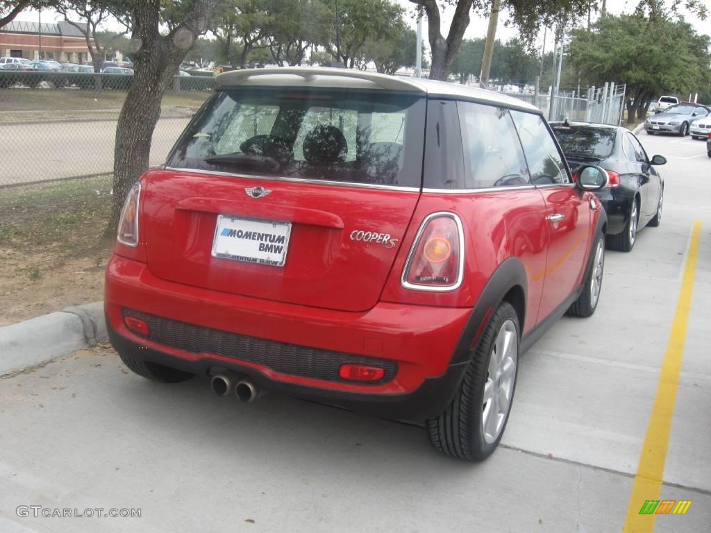 2007 Cooper S Hardtop - Chili Red / Punch Carbon Black photo #2