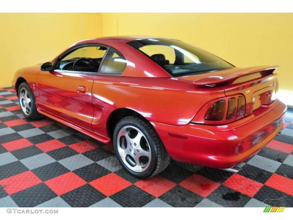 1996 Mustang SVT Cobra Coupe - Laser Red Metallic / Black photo #4