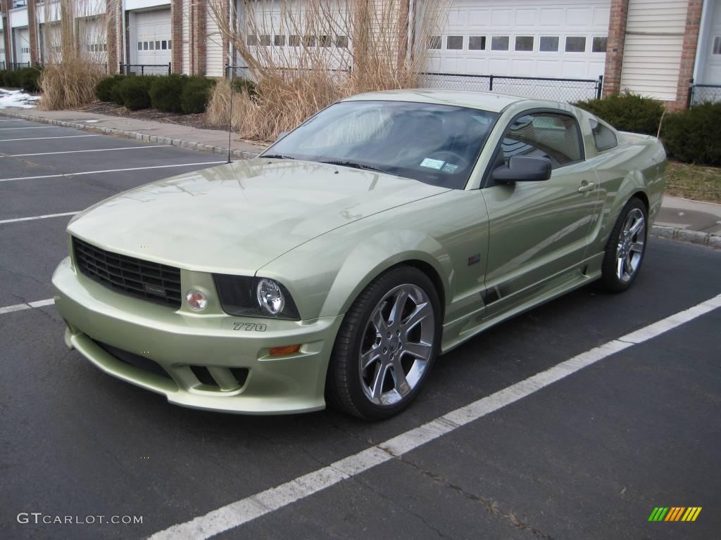 2005 Mustang Saleen S281 Coupe - Legend Lime Metallic / Dark Charcoal photo #1