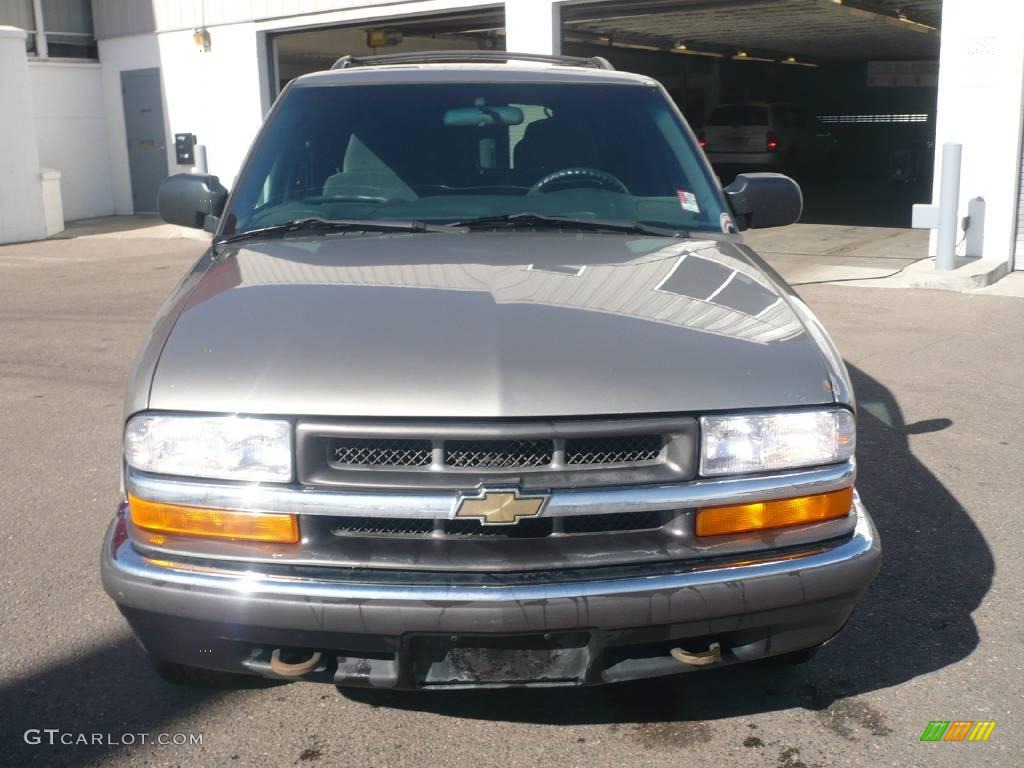 2000 Blazer LS 4x4 - Light Pewter Metallic / Graphite Gray photo #2