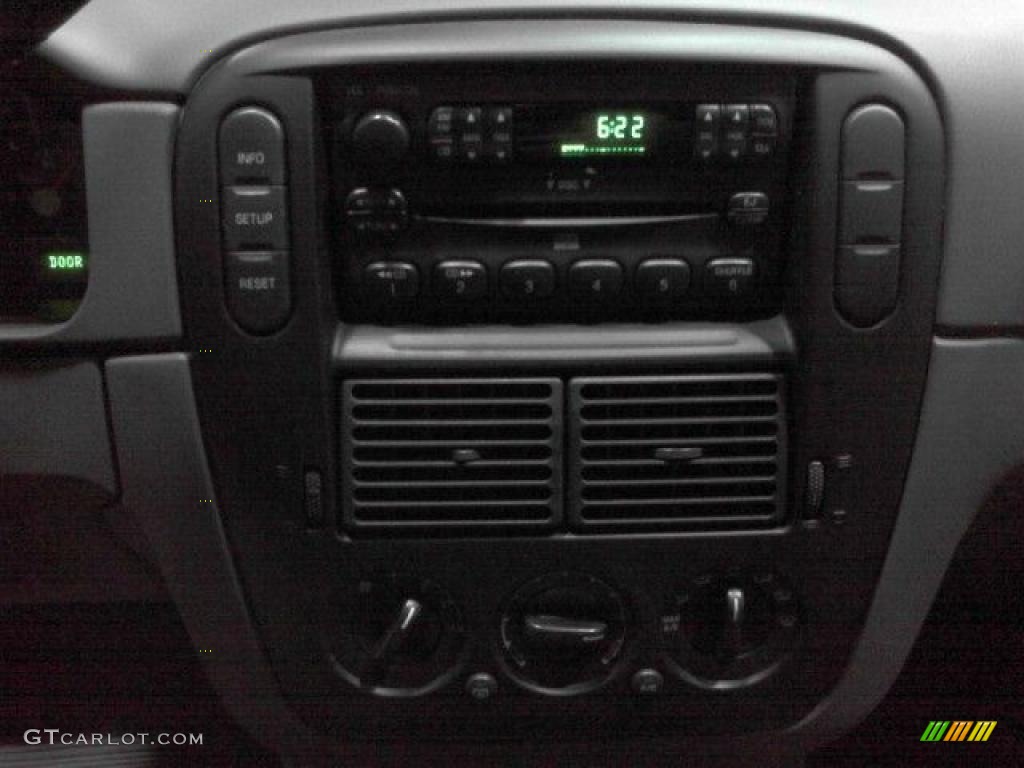 2005 Explorer XLS - Black / Graphite photo #8