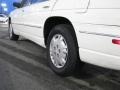 2001 White Chevrolet Lumina Sedan  photo #7