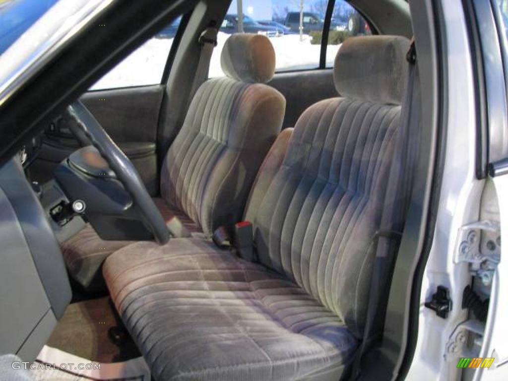 2001 Lumina Sedan - White / Medium Gray photo #9