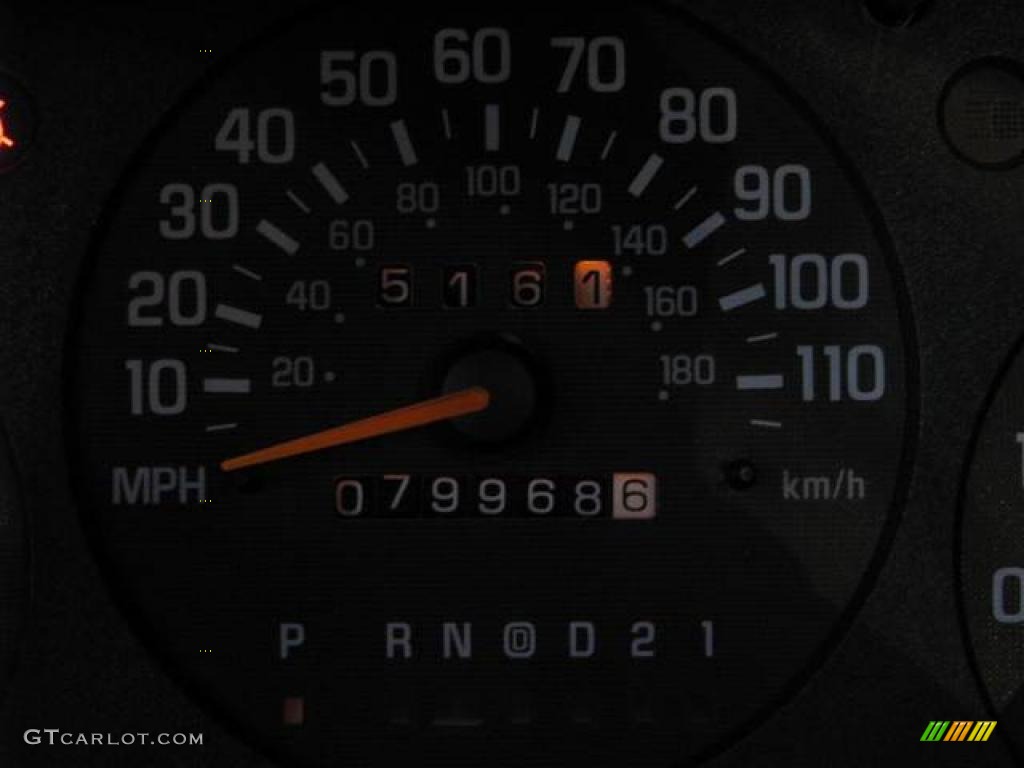 2001 Lumina Sedan - White / Medium Gray photo #13