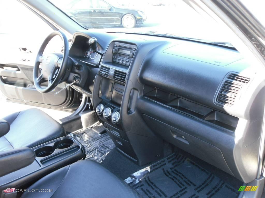 2006 CR-V SE 4WD - Nighthawk Black Pearl / Black photo #16