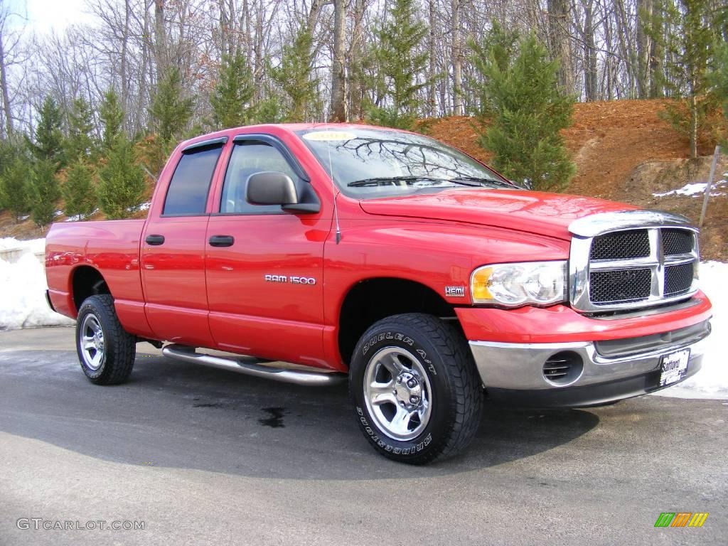 2004 Ram 1500 SLT Quad Cab 4x4 - Flame Red / Dark Slate Gray photo #3